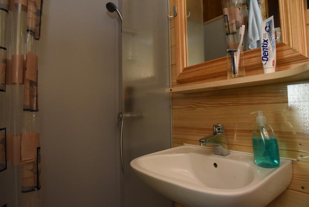 Holiday Home Kucica Na Drvetu Banja Koviljača Buitenkant foto
