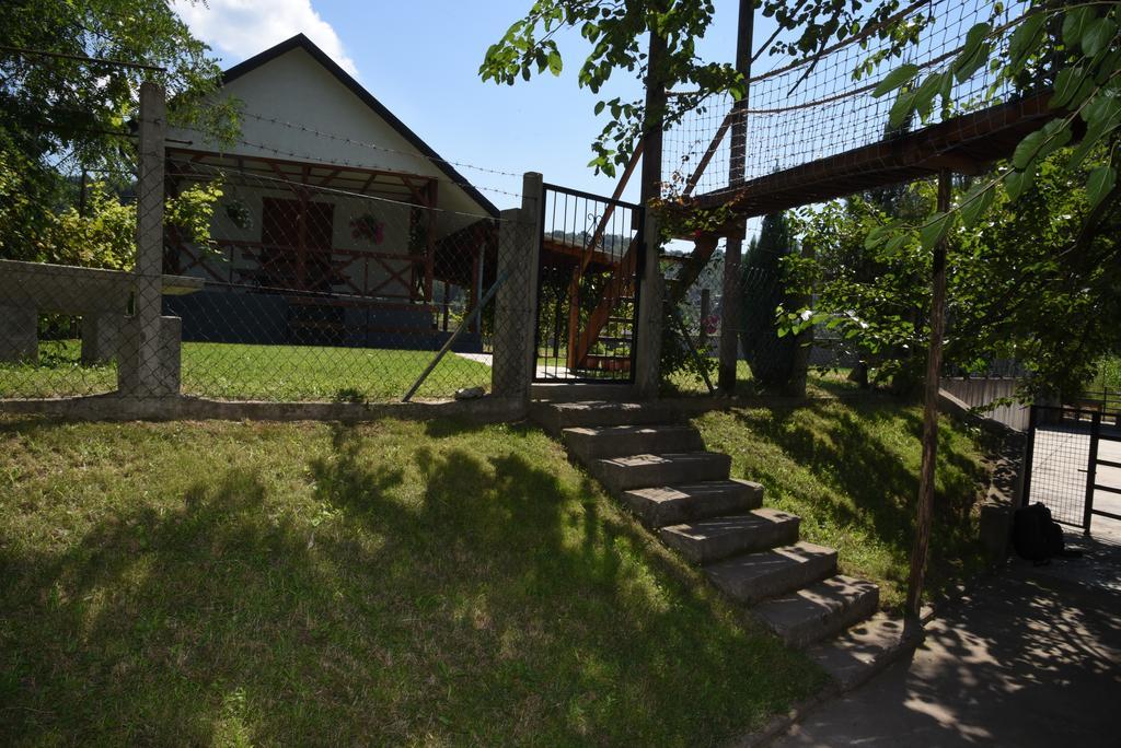 Holiday Home Kucica Na Drvetu Banja Koviljača Buitenkant foto
